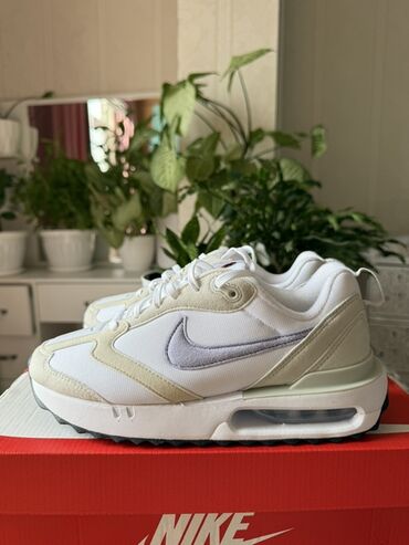 найк кроссовки женские: Кроссовки, 36.5, 37.5, 37, Nike, Новый, цвет - Белый, Бесплатная доставка