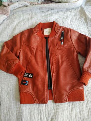 куртка бишкек: Детская куртка состояние идеальное, качество отличное, подойдёт для
