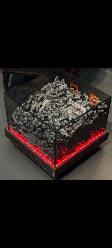 Sifarişlə jurnal masaları: Kvadrat masa, Açılmayan, Təkərsiz, Şüşə -da lalafo.az — 1 Sifarişlə jurnal masaları: Kvadrat masa, Açılmayan, Təkərsiz, Şüşə — 1