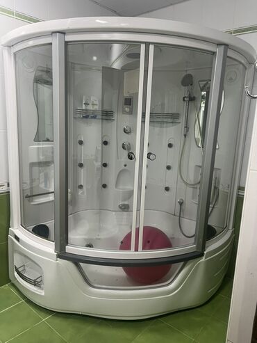 Ford: Hidromassajlı duş-kabina/hamam kombi sistemi - Oval formalı, geniş