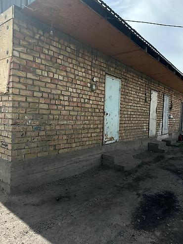 аренда квартиры дордой: Дордойдон квартира берилет.суусу туалети эшикте,кышында отопление бар — 1
