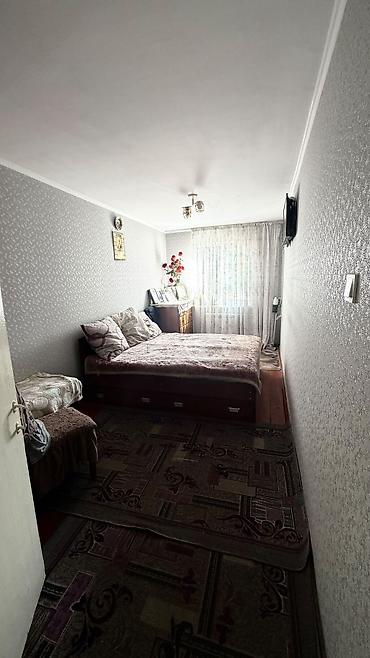 Квартиры: 3 комнаты, 58 м², 10 мкр 104 серия, 2 этаж, Косметический ремонт — 3
