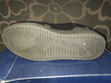 duboke patike skechers: Fila patike kozne,novo,kutija,br.40