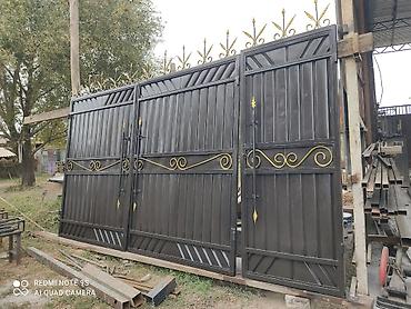 Распашные ворота: Кованые распашные ворота из металла с калиткой размер узундугу 2,50 — 2