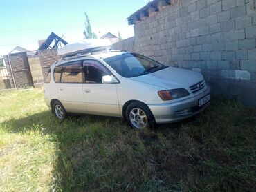 Toyota: Toyota Ipsum: 2000 г., 2 л, Автомат, Бензин, Минивэн