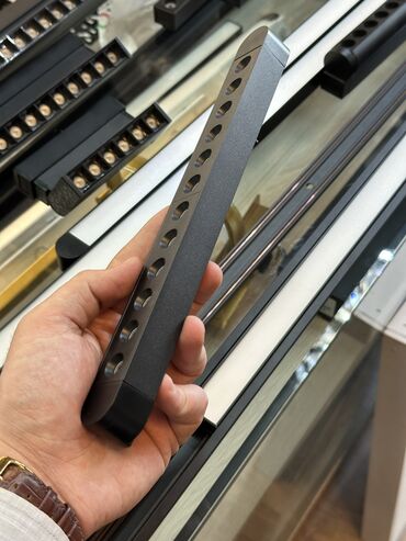 Digər işıqlandırma: Ən yeni model, MAQNİT reys. Həm suvaq üstü həmdə suvaq içi reys modeli -da lalafo.az — 11 Digər işıqlandırma: Ən yeni model, MAQNİT reys. Həm suvaq üstü həmdə suvaq içi reys modeli — 11