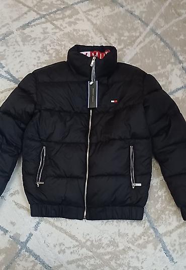 Kişi geyimləri: Tommy Hilfiger kişi qış şüşmə gödəkcə - Rəng: qara - Model: qısa — 1