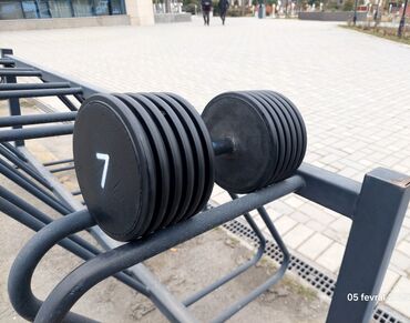 Digər trenajorlar: HAL HAZIRDA QİYMET CEDVELİ. 1 eded 5 kq qantel 7 azn 2 eded 5 kq — 13