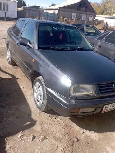 машины гольф: Volkswagen Vento: 1994 г., 1.8 л, Механика, Бензин, Седан