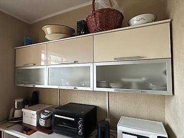 study table: Кухонный гарнитур + обеденная зона Кухонная гарнитура = 10000 Диван — 3