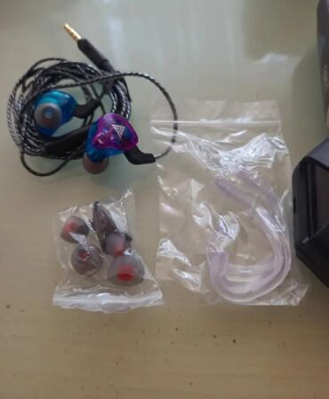 Qulaqcıqlar: Yeni Simli Qulaqcıqlar, QKZ, rəng - Bənövşəyi -da lalafo.az — 5 Qulaqcıqlar: Yeni Simli Qulaqcıqlar, QKZ, rəng - Bənövşəyi — 5