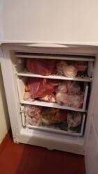 идиш аяк дордой: Муздаткыч Indesit, Колдонулган, Эки камералуу, 60 * 170 *