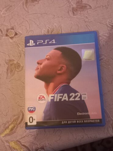FIFA 22 video oyunu PlayStation 4 konsolları üçün nəzərdə tutulub