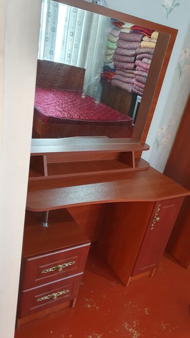 Спальные гарнитуры: Спальный гарнитур, Б/у, Шкаф, Трюмо, Тумба, Другая страна производитель, В рассрочку, Дерево, Самовывоз at lalafo.kg — 3 Спальные гарнитуры: Спальный гарнитур, Б/у, Шкаф, Трюмо, Тумба, Другая страна производитель, В рассрочку, Дерево, Самовывоз — 3