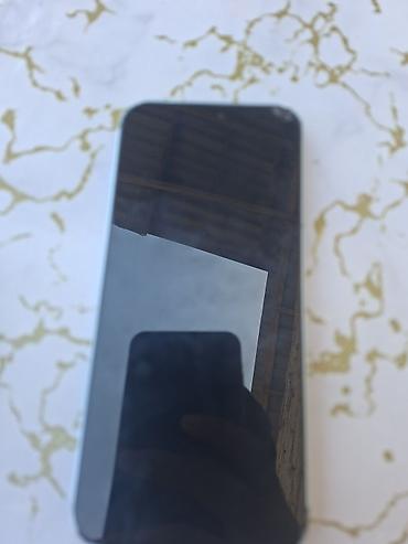 Digər mobil telefonlar: HONOR smartfon - Korpus: gümüş-yaşıl gradient arxa panel, küncləri — 9