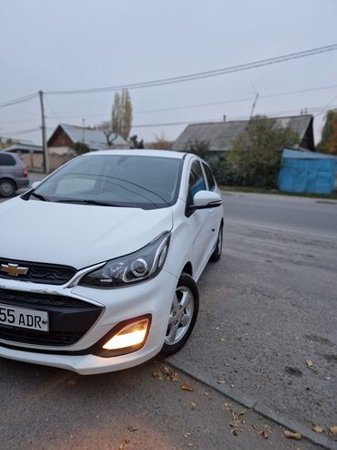 Chevrolet: Chevrolet Spark: 2019 г., 1 л, Вариатор, Бензин, Хэтчбэк — 3
