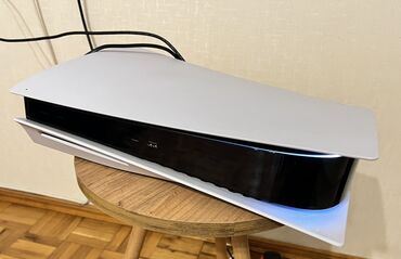 5 minutka: Sony PlayStation 5 (Diskli versiya) Salam, PlayStation 5 satilir