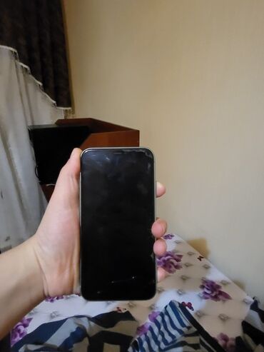 Apple iPhone: IPhone 11, 64 GB, Yaşıl, Face ID — 6