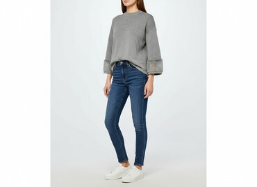 Swetry: Sweter damski, rozmiar M