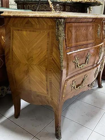 100cm: Stilska komoda (trbušasta) ✨ Odlično stanje. 👍 Dimenzije: Širina — 2
