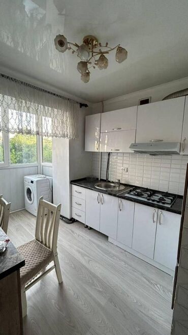 куплю двух комнатный квартира: 3 комнаты, 60 м², Индивидуалка, 4 этаж, Евроремонт