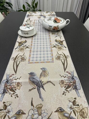 Другой декор и предметы интерьера: Раннер на стол 140 на 40 см ! Также есть наволочки 45 на 45 . Испания — 5