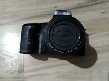 Fotoaparati: 1. Minolta Dynax 3000i 2. Minolta Dynax 5000i 3. Minolta Dynax 8000i — 3
