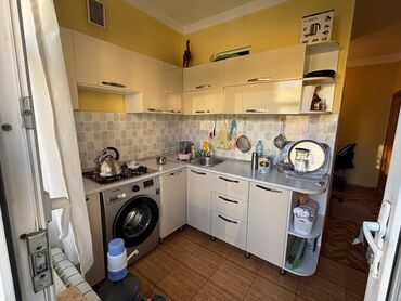 Uzunmüddətli kirayə mənzillər: Şexsi menzilim.WhatsApp aktiv.Nerimanov rayonu Life centrın arxası, 39 — 1