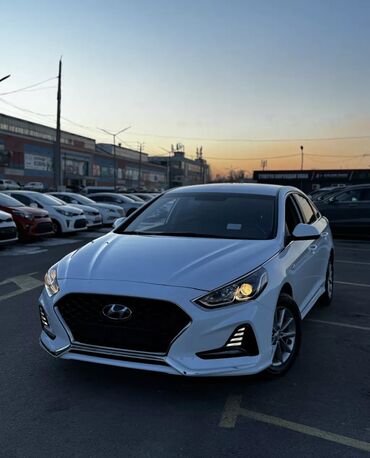 купить машину в рассрочку: Hyundai Sonata: 2020 г., 2 л, Автомат, Газ, Седан
