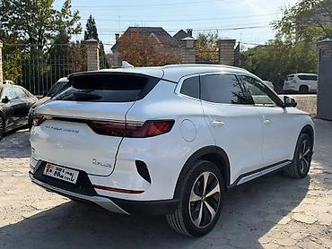 приора капот: BYD Song Plus: 2021 г., 1.5 л, Автомат, Гибрид, Кроссовер — 5