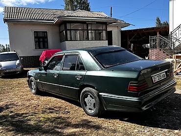 Mercedes-Benz: Mercedes-Benz E-Class: 1995 г., 2 л, Механика, Бензин, Седан — 9