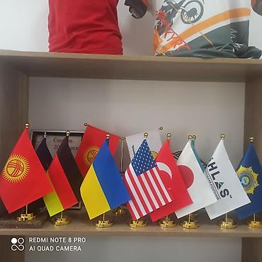 конусный флаг: Декоративный настольный флаг, подходящий для украшения офисных — 2