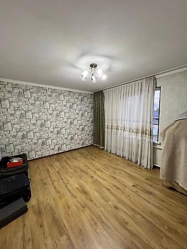 учас: 180 м², 6 бөлмө жана андан көп, Ак-Өргө ж/м — 9