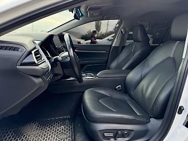 alba: Toyota Camry: 2021 г., 0.5 л, Автомат, Бензин — 3