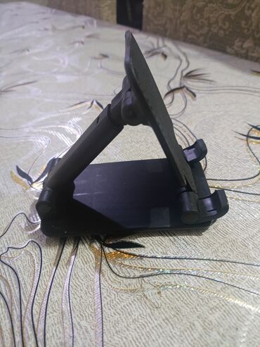 tripod qiymətləri: Bu, mobil telefonlar və planşetlər üçün nəzərdə tutulmuş tənzimlənən