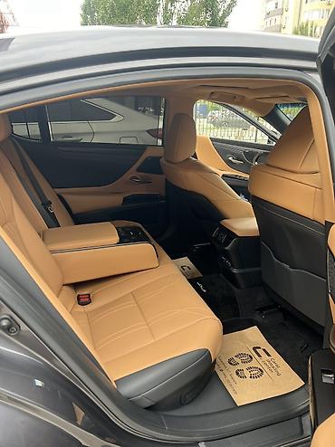 Lexus: Lexus ES: 2022 г., 2.5 л, Гибрид — 15