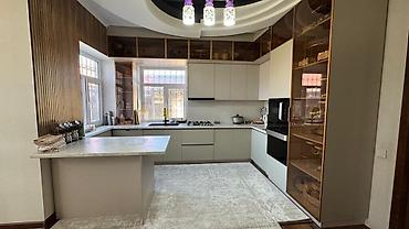 Продажа коттеджей и домов: Особняк в районе Арча‑Бешик Площадь дома: 330 м² Участок: 8 соток — 8