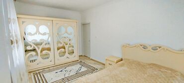xacmazda kiraye evler 2022: Vasitəçi Ofis Ancaq Ailə 3 ayın birdən verən olsa 300 vermək olar