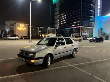 венто крыло: Volkswagen Vento: 1992 г., 1.8 л, Механика, Бензин, Седан