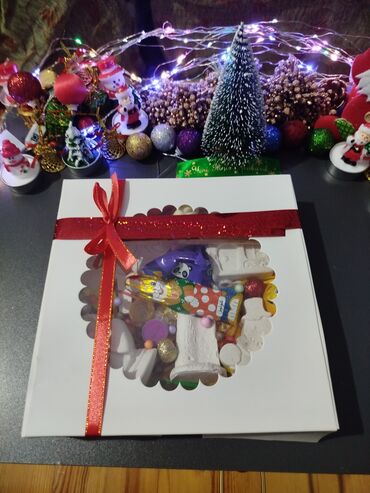 Hədiyyə bağlamaları: Hədiyyə qutusu, Yeni, rəng - Ağ, Ödənişli çatdırılma — 11