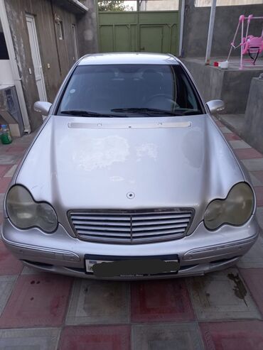 kreditle masin: Mercedes-Benz 200-Series: 2 л | 2000 г. Седан