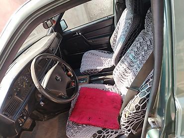 Mercedes-Benz: Mercedes-Benz 190 (W201): 1.8 l | 1992 il Sedan — 6