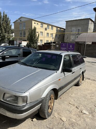 Volkswagen: Volkswagen Passat: 1989 г., 1.8 л, Механика, Бензин, Универсал