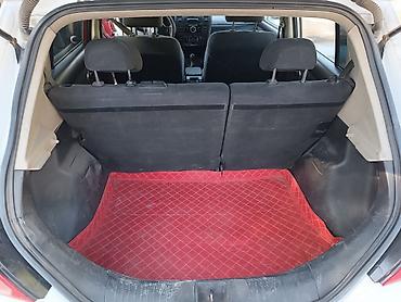 Продажа авто: Nissan Versa: 2006 г., 1.8 л, Механика, Бензин, Хэтчбэк — 6