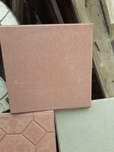 Tamet: Müxtəlif çalarlarda olan beton plitələrdən hazırlanmış səki örtüyü -da lalafo.az — 10 Tamet: Müxtəlif çalarlarda olan beton plitələrdən hazırlanmış səki örtüyü — 10