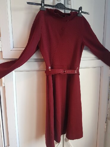 Gündəlik donlar: ○ Paltar ○ Yun, qış paltarı. Ölçüsü - 44. Bolqarıstan — 5