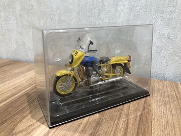 Avtomobil modelləri: Ford, 2000 il, 1:18, Dəmir, Pulsuz çatdırılma, Ödənişli çatdırılma, Rayonlara çatdırılma — 4