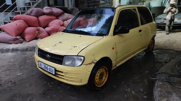 daihatsu: Daihatsu Cuore: 2000 г., 1 л, Механика, Бензин, Хэтчбэк