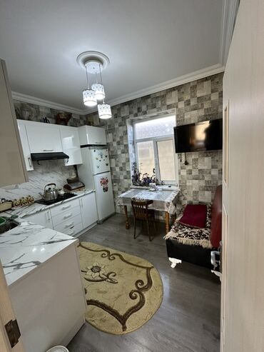 Həyət evləri və villaların satışı: 4 otaqlı, 175 kv. m, Kredit yoxdur, Orta təmir — 9