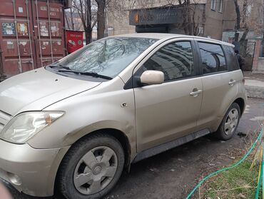 таюта ист: Toyota ist: 2003 г., 1.3 л, Автомат, Бензин, Универсал